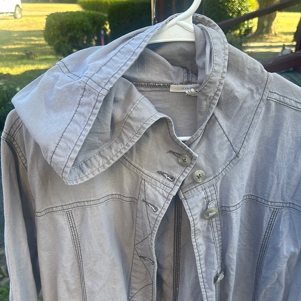 Light Gray Hooded Jacket - Picture 3 of 4